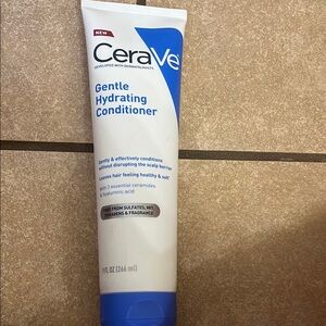 CeraVe Gentle Hydrating Conditioner - Blue and White